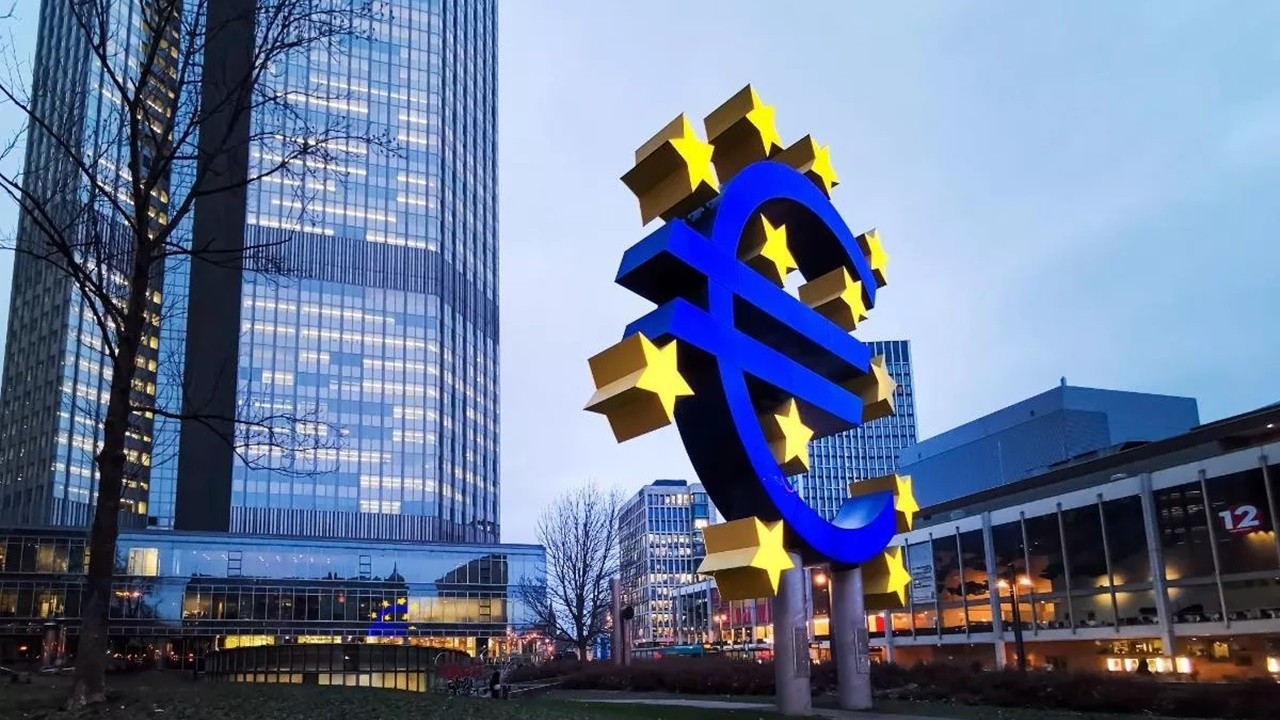 Euro Bölgesi ekonomisi ikinci çeyrekte yıllık yüzde 2 büyüdü