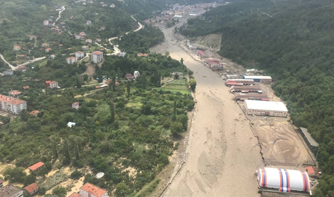 17 vatandaş selden hayatını kaybetti