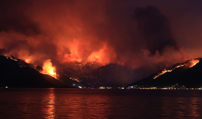 Orman yangınları Covid-19’un ölümcüllük düzeyini artırıyor