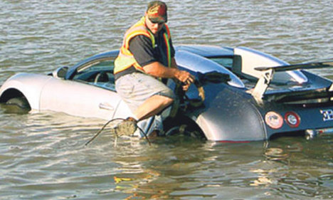 Bugatti’sini göle sürene 20 yıl hapis