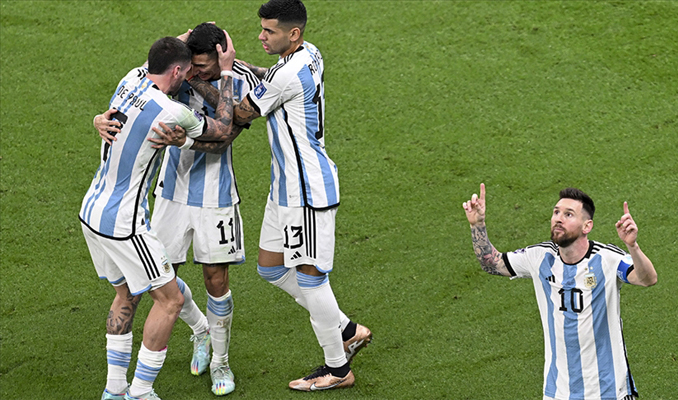 Dünya Kupası Arjantin’in oldu