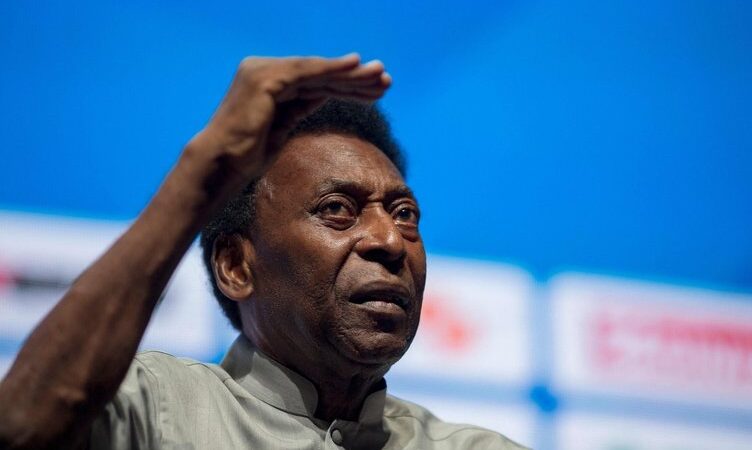 Efsane futbolcu Pele öldü