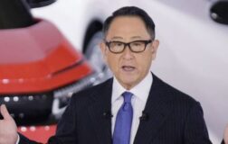 Toyota CEO’su görevi bırakıyor