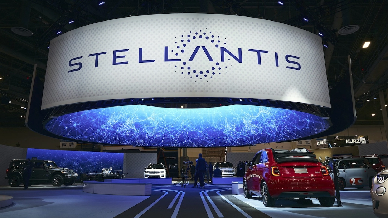 Stellantis, ABD’de teknoloji personelinin yüzde 2’sini işten çıkaracak