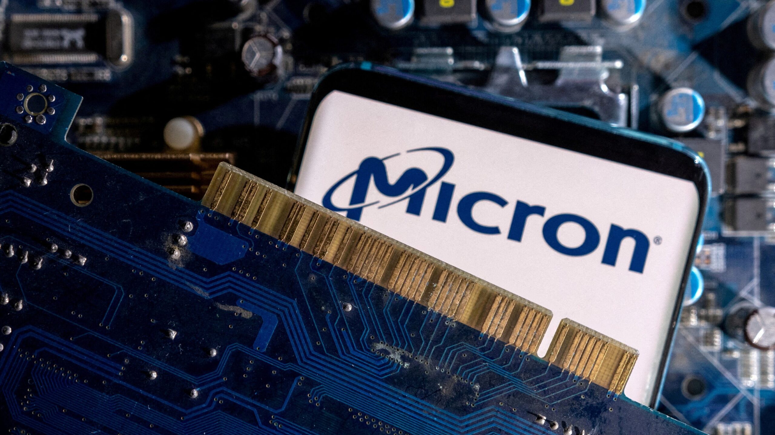 Çin ABD’li çip üreticisi Micron’un ürünlerini yasakladı
