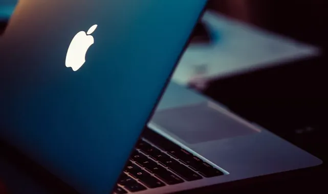 Apple MacBook alanlara tazminat ödeyecek