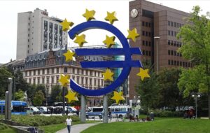 Avrupa Merkez Bankası, faiz indirimine kapıyı açtı