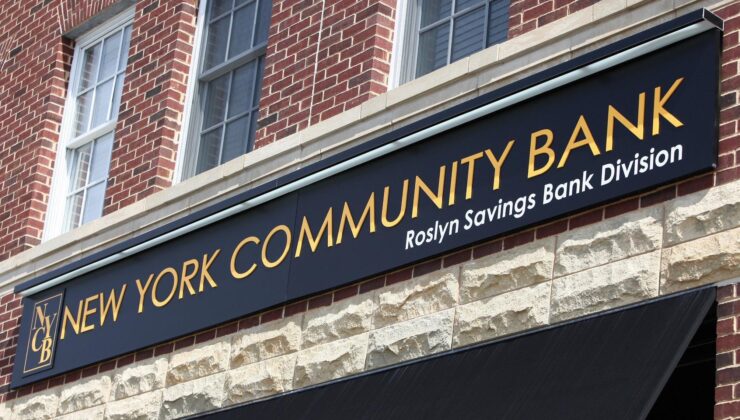 New York Community Bank’ın hisseleri sert düştü