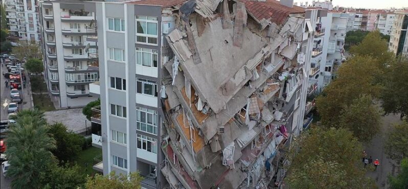 İzmir’de 4.5 büyüklüğünde deprem