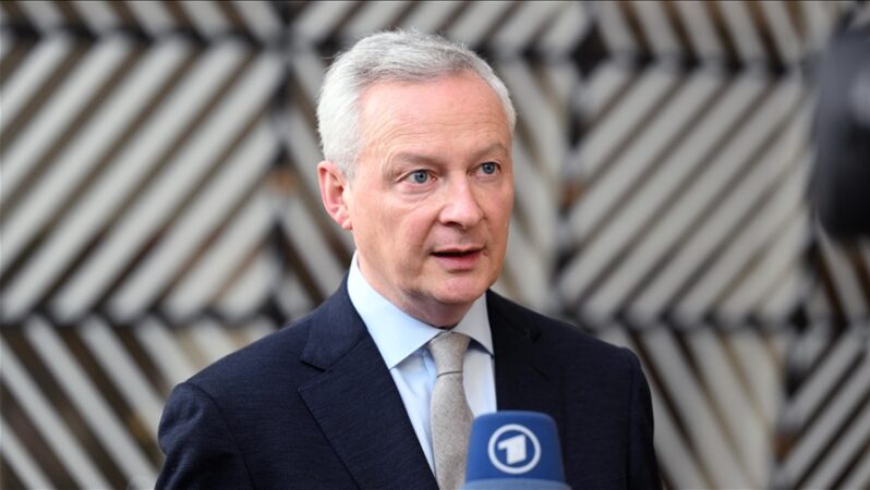 Ekonomi Bakanı Le Maire: Fransa, IMF ve AB vesayeti altına girebilir