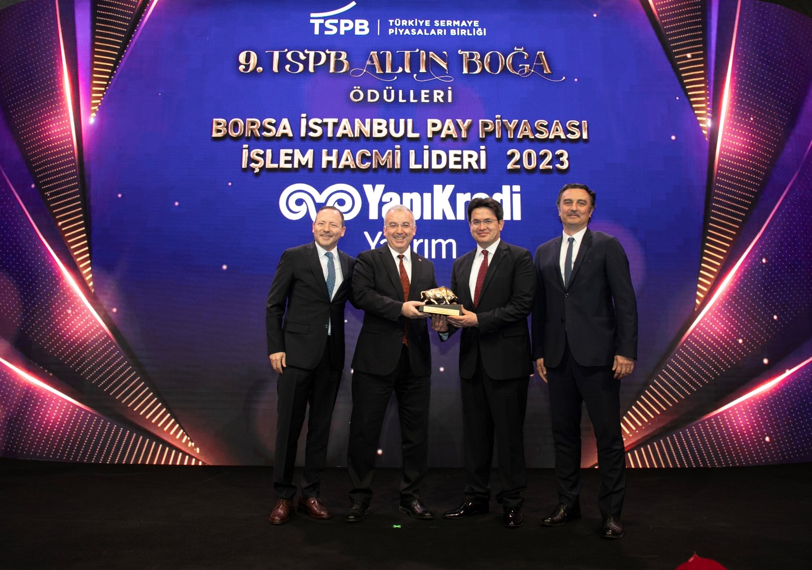 Yapı Kredi Yatırım, 9. TSPB Altın Boğa Ödülleri’nde üç alanda liderlik ödülü kazandı